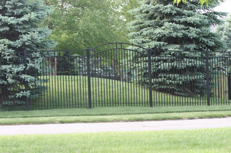 AmeriFence Corporation Wichita - Custom Iron Gate Fencing, 1211 Overscallop panel with rings