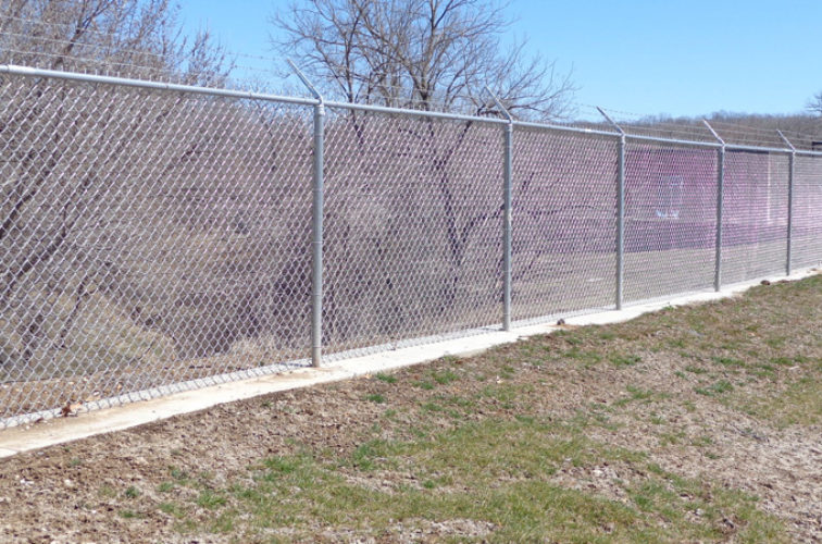 AmeriFence Corporation Wichita - Sports Fencing, Commercial - Chain Link - AFC-KC