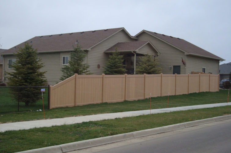 AmeriFence Corporation Wichita - Vinyl Fencing, Solid Privacy - Woodland Select (2)