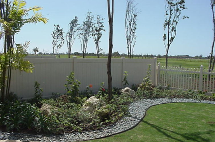 AmeriFence Corporation Wichita - Vinyl Fencing, Solid Privacy and Picket (607)