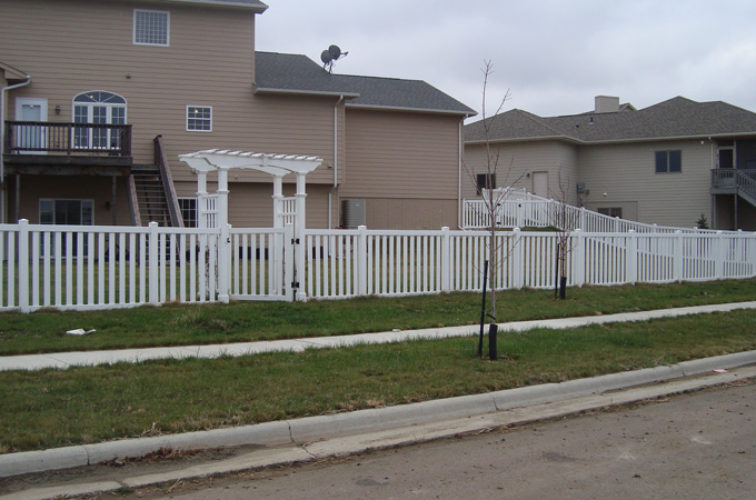 AmeriFence Corporation Wichita - Vinyl Fencing, Arbor and Closed Picket AFC, SD